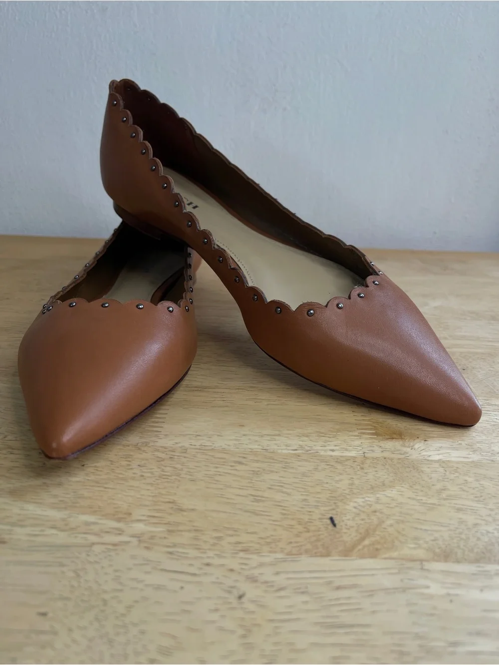 Coach Jill Scalloped Brown Studded Leather Pointed-Toe Flats Size 7.5 - Picture 7 of 12